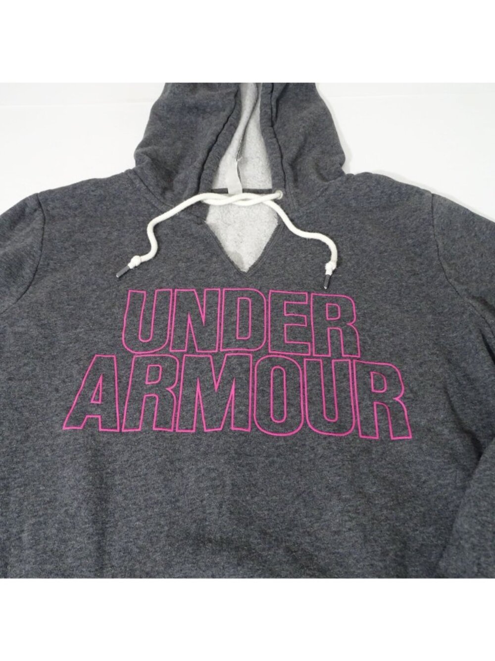 Under Armour Hoodie Pullover Sweatshirt Size M Gray Fleece Streetwear Athleisure - Picture 2 of 9